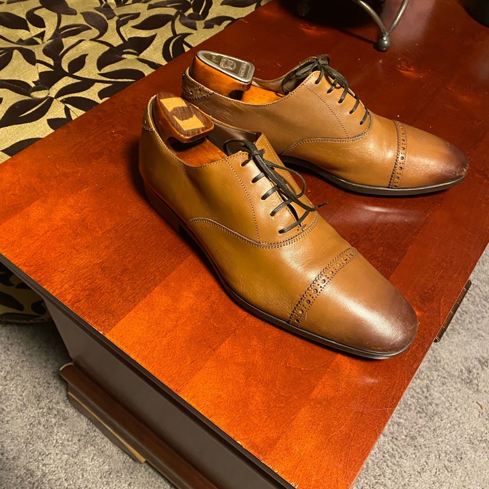 Salvatore Ferragamo Boston’s size 8.5